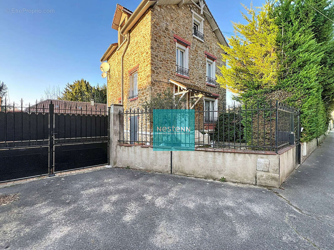 Maison à FRANCONVILLE
