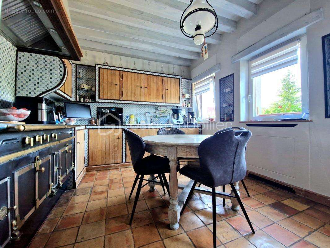 Maison à HOUDAN