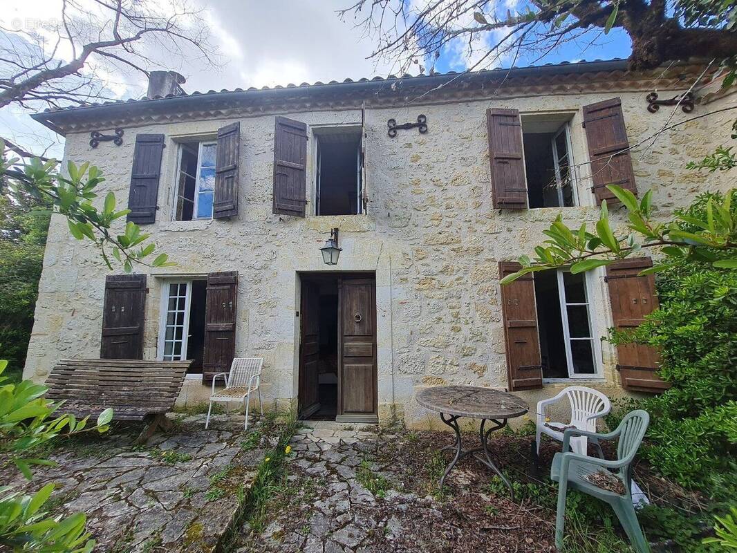 Maison à SAINT-PUY