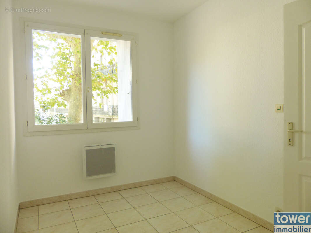 Appartement à LAMALOU-LES-BAINS
