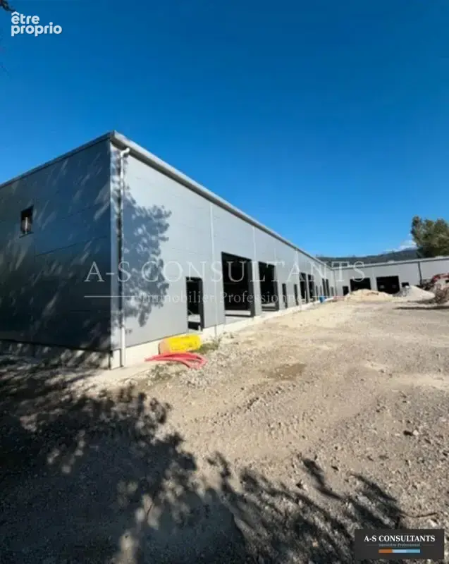 Entrepôts avec mezzanine à vendre - photo 2