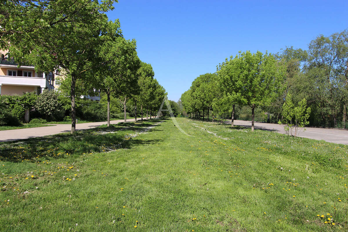 Appartement à VILLENEUVE-LA-GARENNE