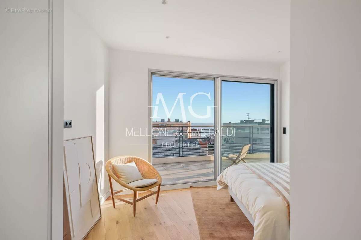 Cannes centre – penthouse d’exception – roof top – vue mer panoramique – 117 m² – 2 parkings - photo 36