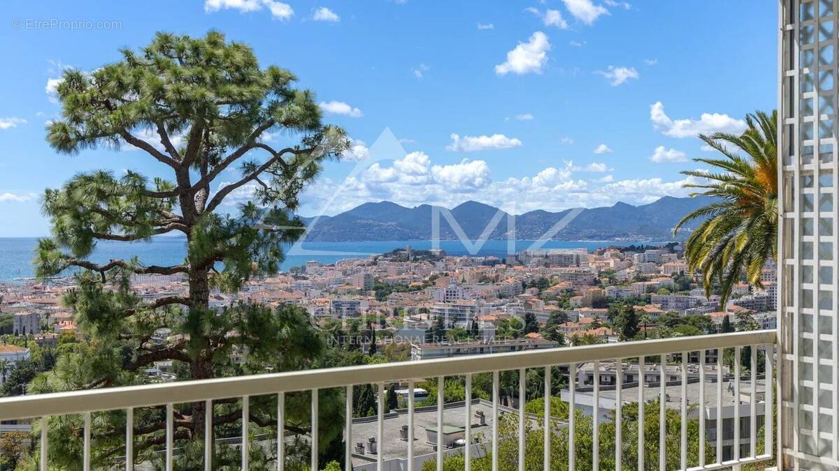 Appartement à CANNES