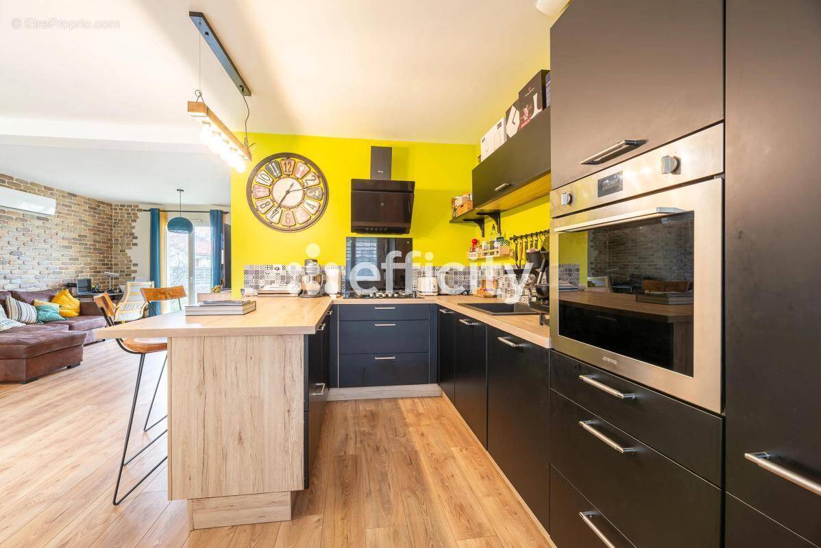 Maison à BOUGUENAIS