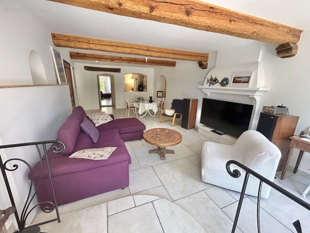 Appartement à LES ADRETS-DE-L'ESTEREL
