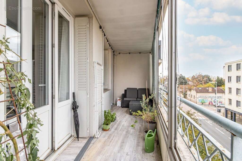 Appartement à LYON-8E