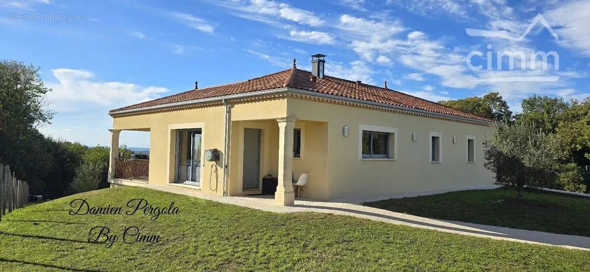 Maison à LA CHAPELLE-AUBAREIL