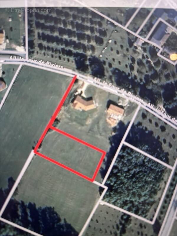 Terrain à NEGRONDES