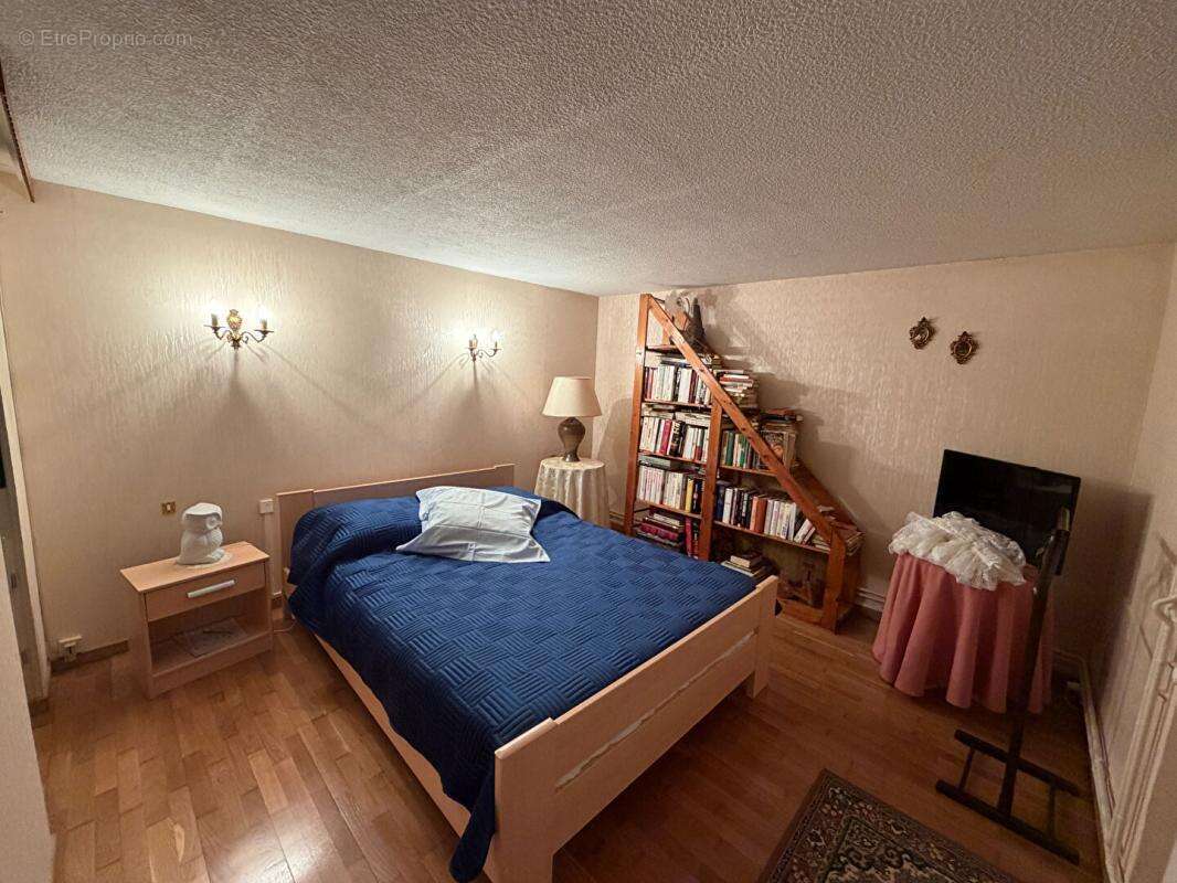 Maison à VARENNES-VAUZELLES