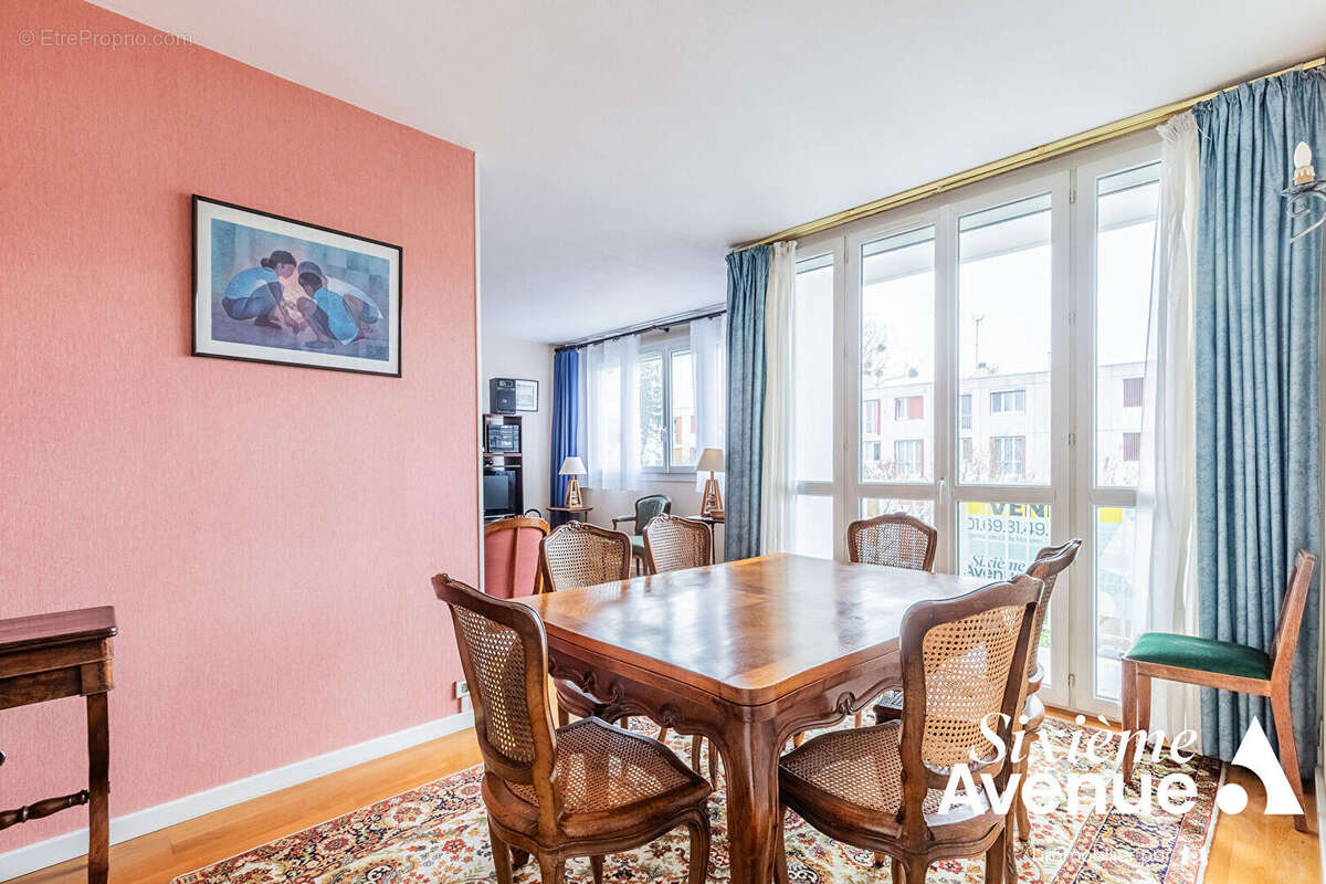 Appartement à CHILLY-MAZARIN