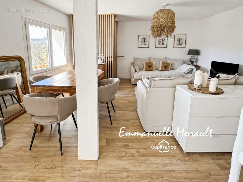 Maison à BAGNOLS-EN-FORET