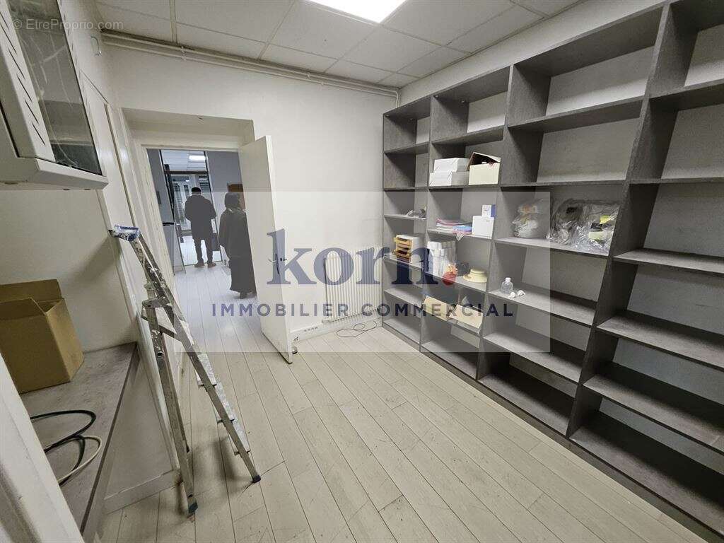 Commerce à PARIS-17E