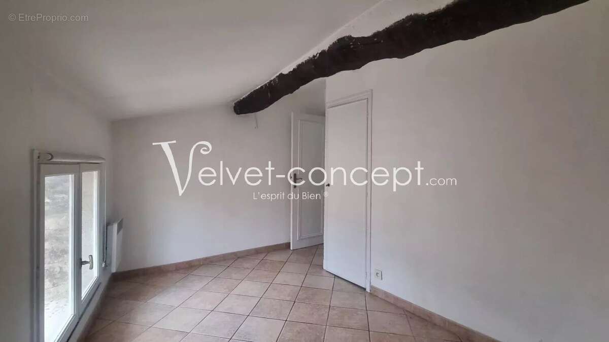 Appartement à VALBONNE