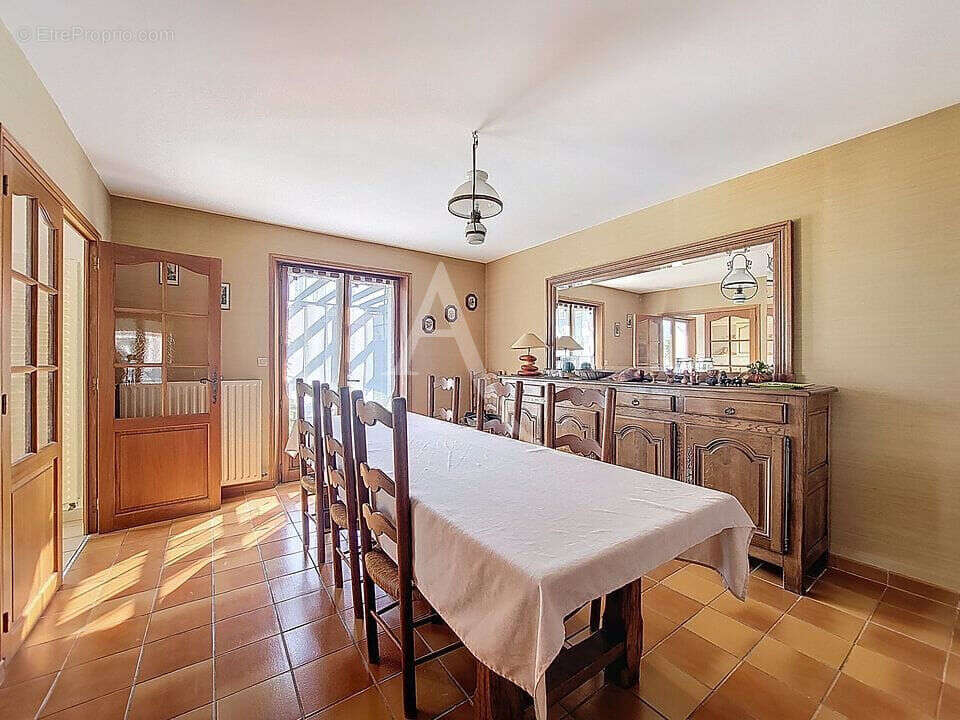 Maison à SAINT-LAURENT-DE-LA-PLAINE