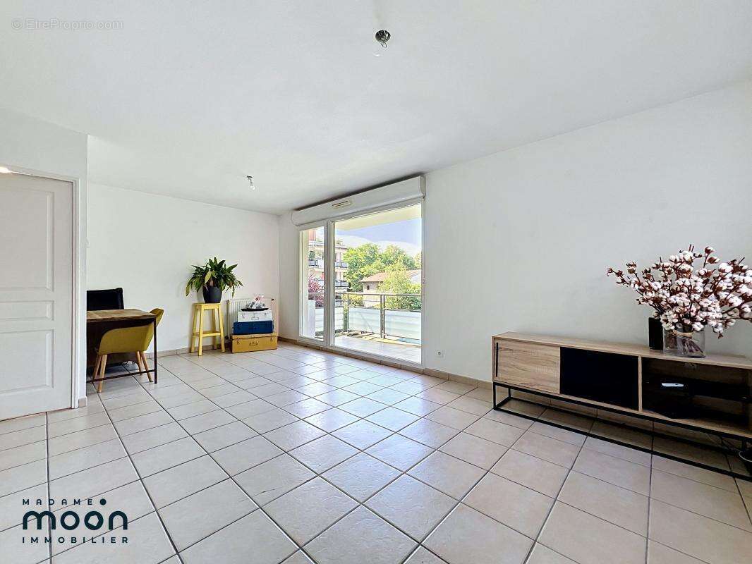 Appartement à OULLINS