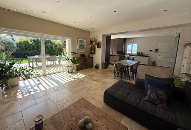 Maison à VILLETTE-D&#039;ANTHON