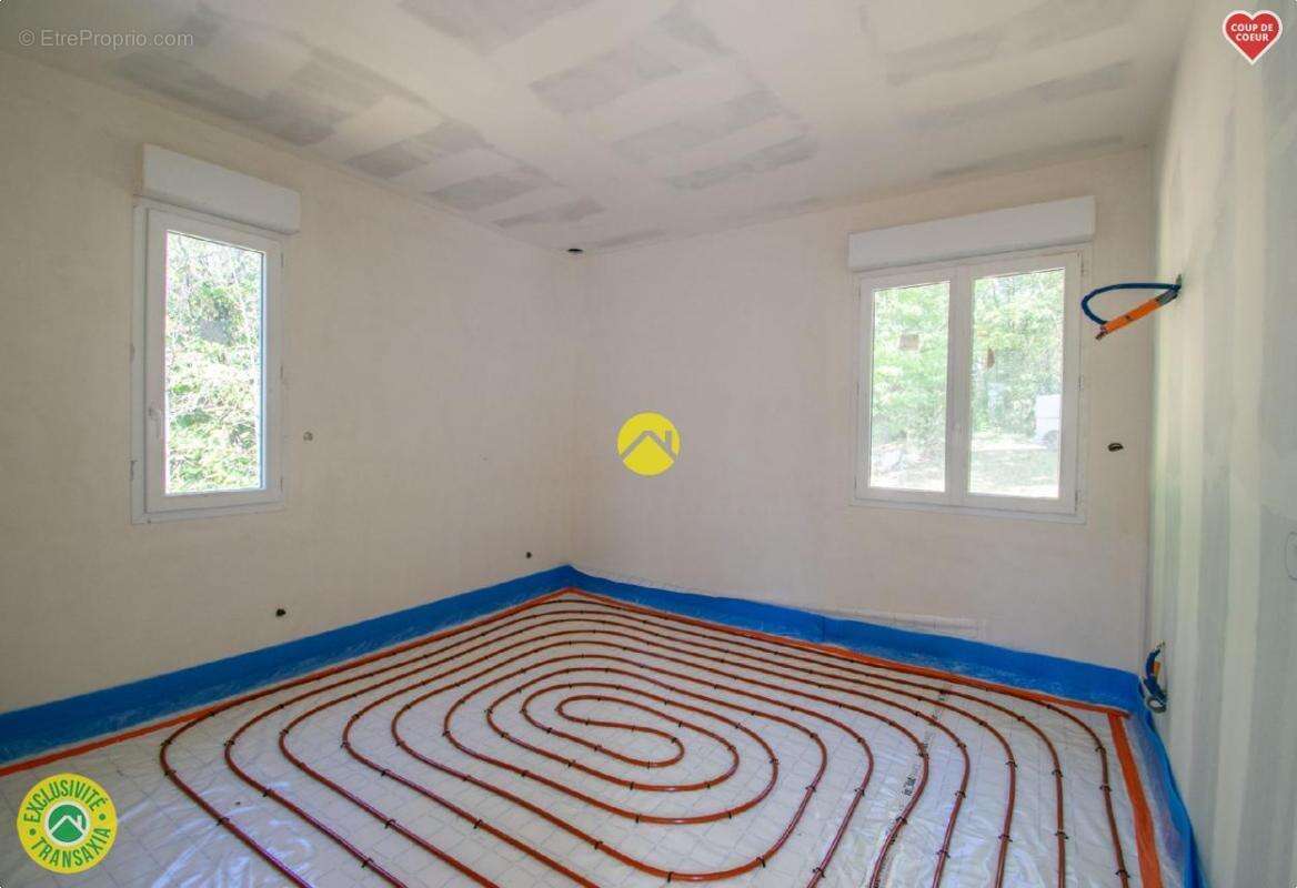 Maison à LE BUISSON-DE-CADOUIN