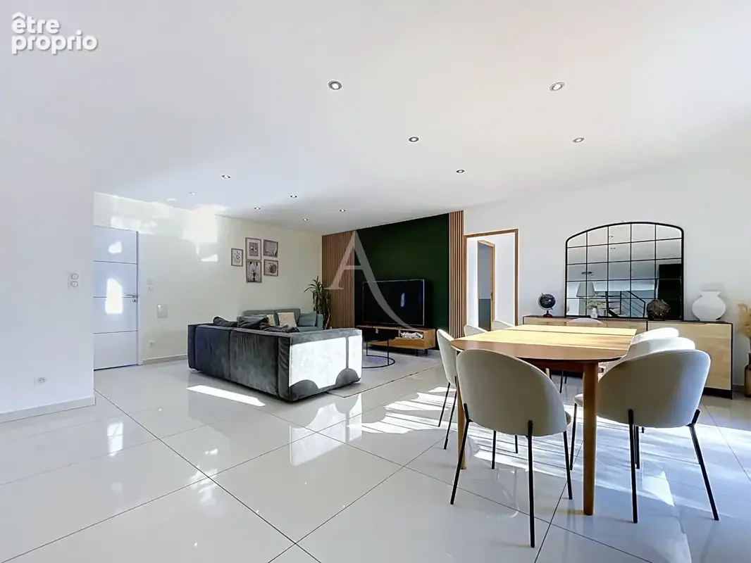 Longué-jumelles - maison contemporaine avec piscine, 5 chambres et plus de 184 m² habitables - photo 4