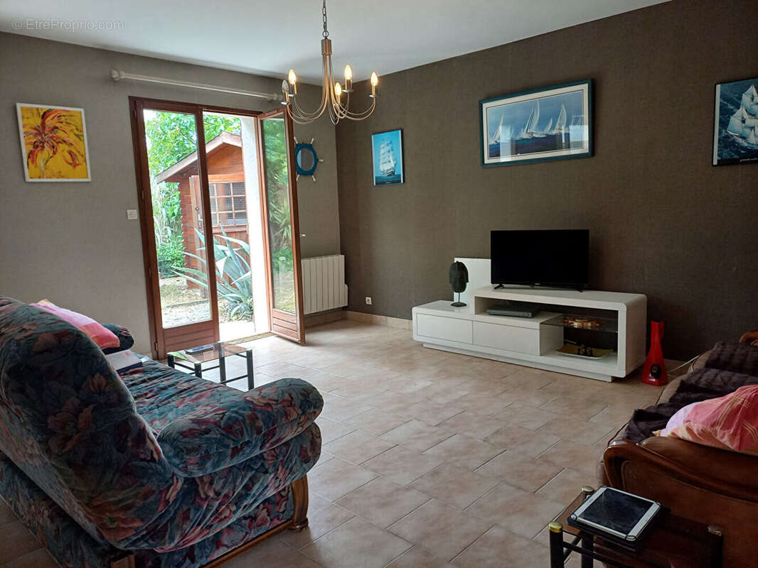 Maison 3 chambres avec terrasse et jardin clos - Résidence calme à faibles charges - photo 8