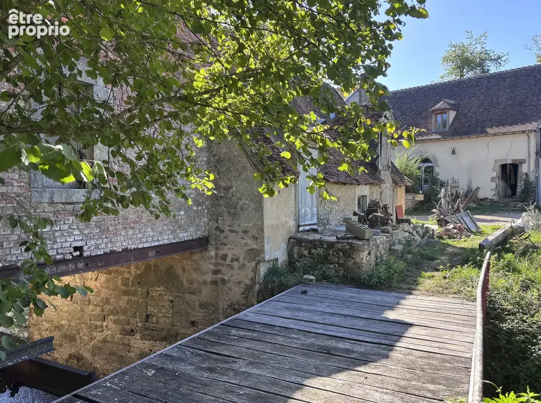 Le Veurdre - Ancien moulin à eau avec une maison spacieuse et un petit bout de rivière sur un terrain de 1,7 h - photo 30
