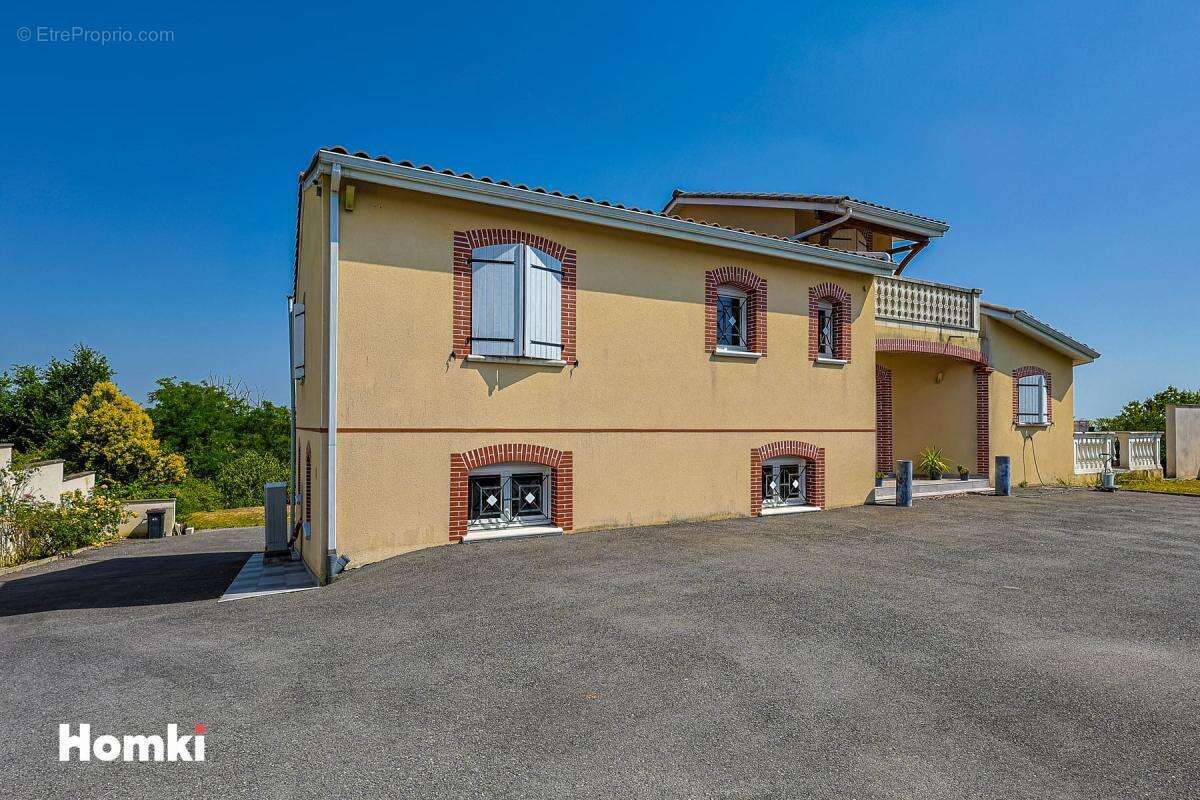 Maison/Villa T8 de 280 m2 à Castelnau-d'Estrétefonds 31620 - photo 22