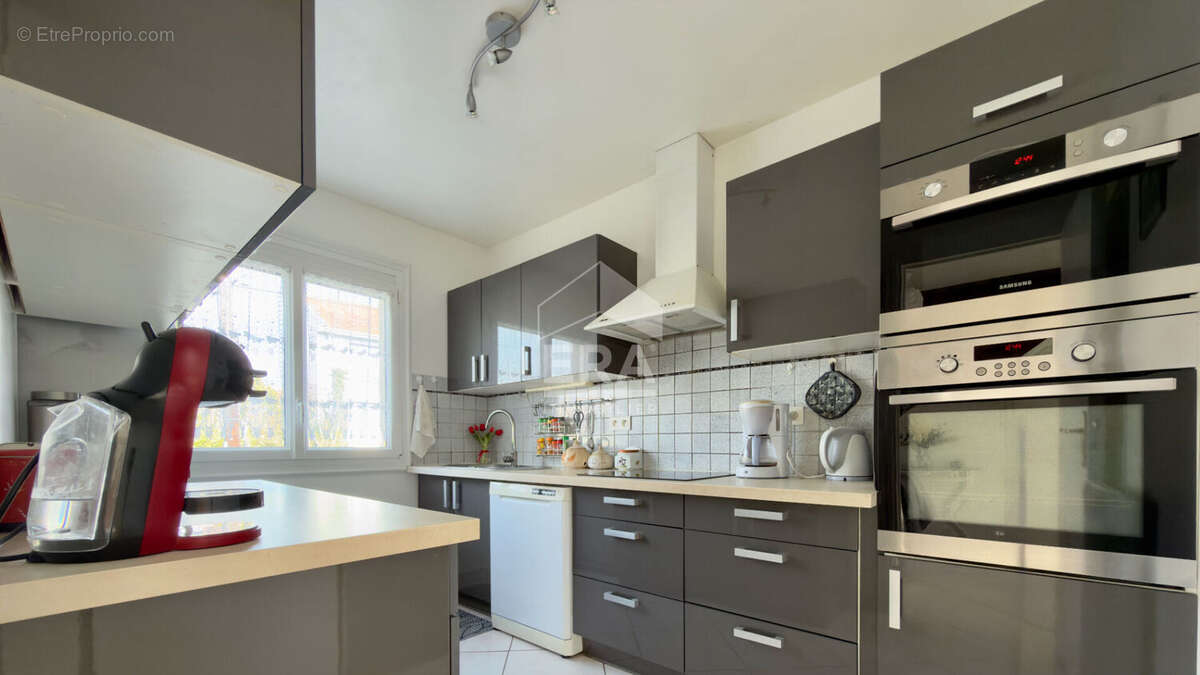 Maison à VIRY-CHATILLON