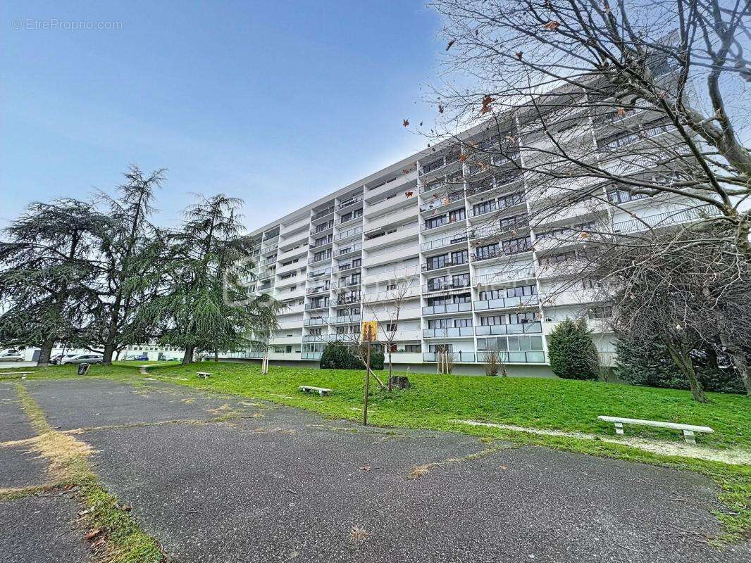 Appartement à ECHIROLLES