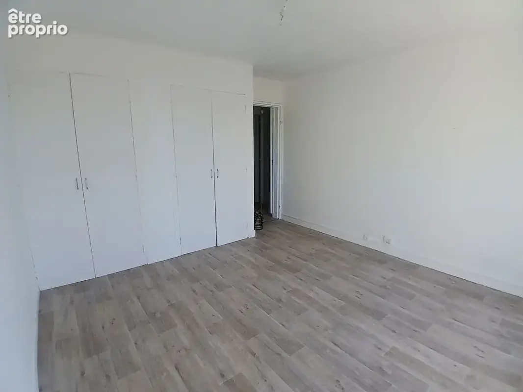 A Vendre - STUDIO 26.62m2 avec CAVE - photo 3