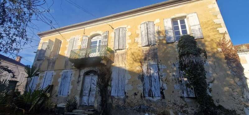 Appartement à CAZAUBON