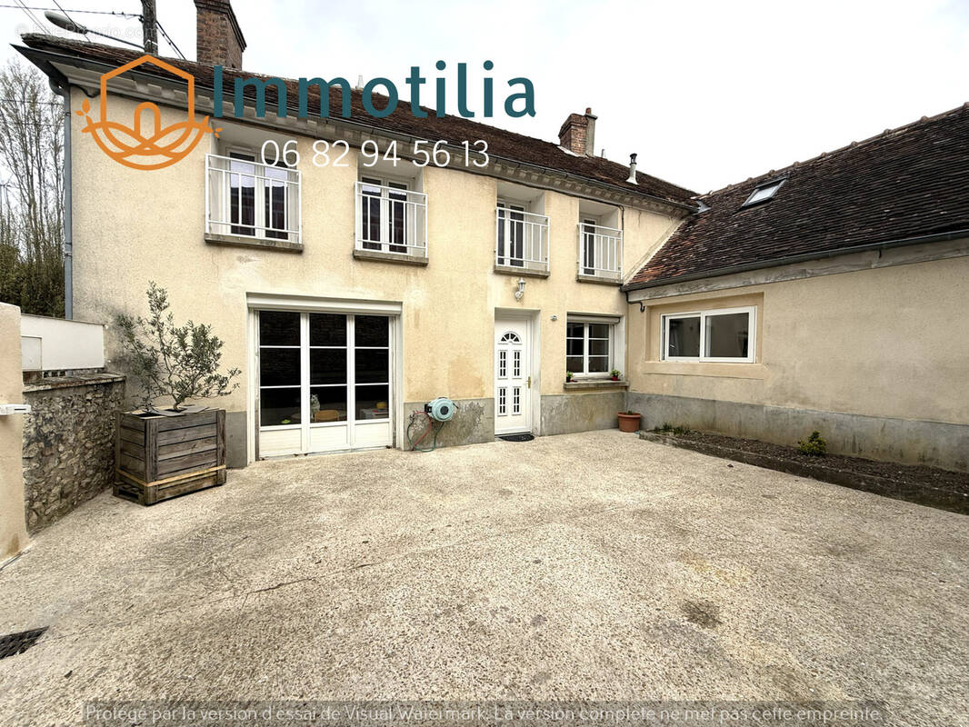 Maison à LONGUEVILLE