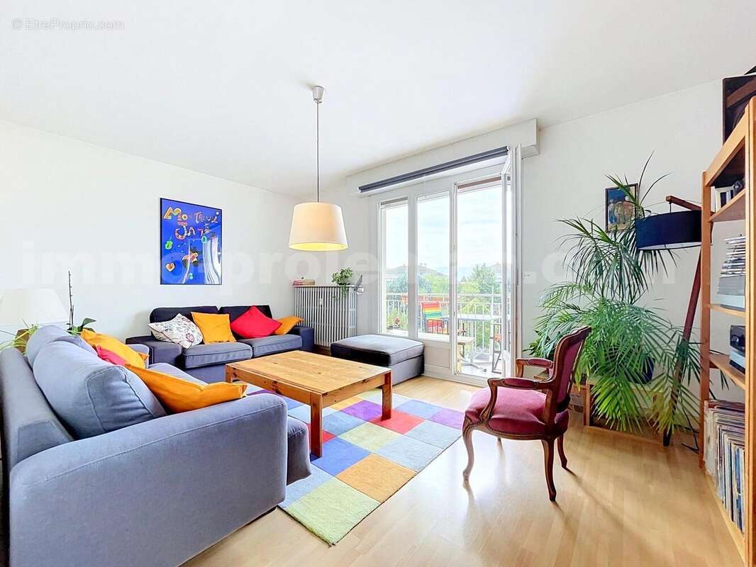 Appartement 74 m² à Annemasse  - photo 4