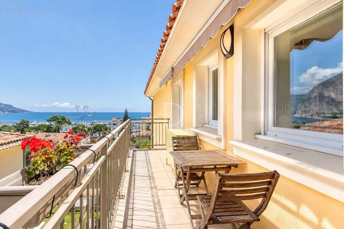 Appartement à BEAULIEU-SUR-MER