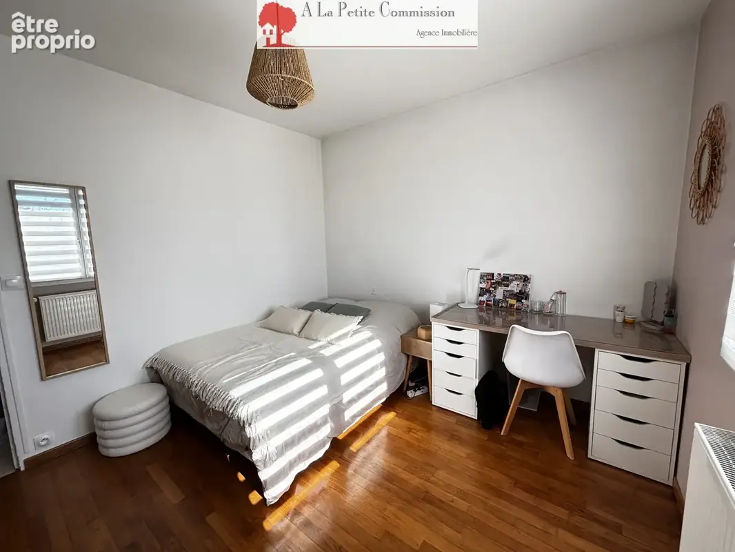 Maison familiale à vendre à Sours   Commerces et écoles à pied ! - photo 6