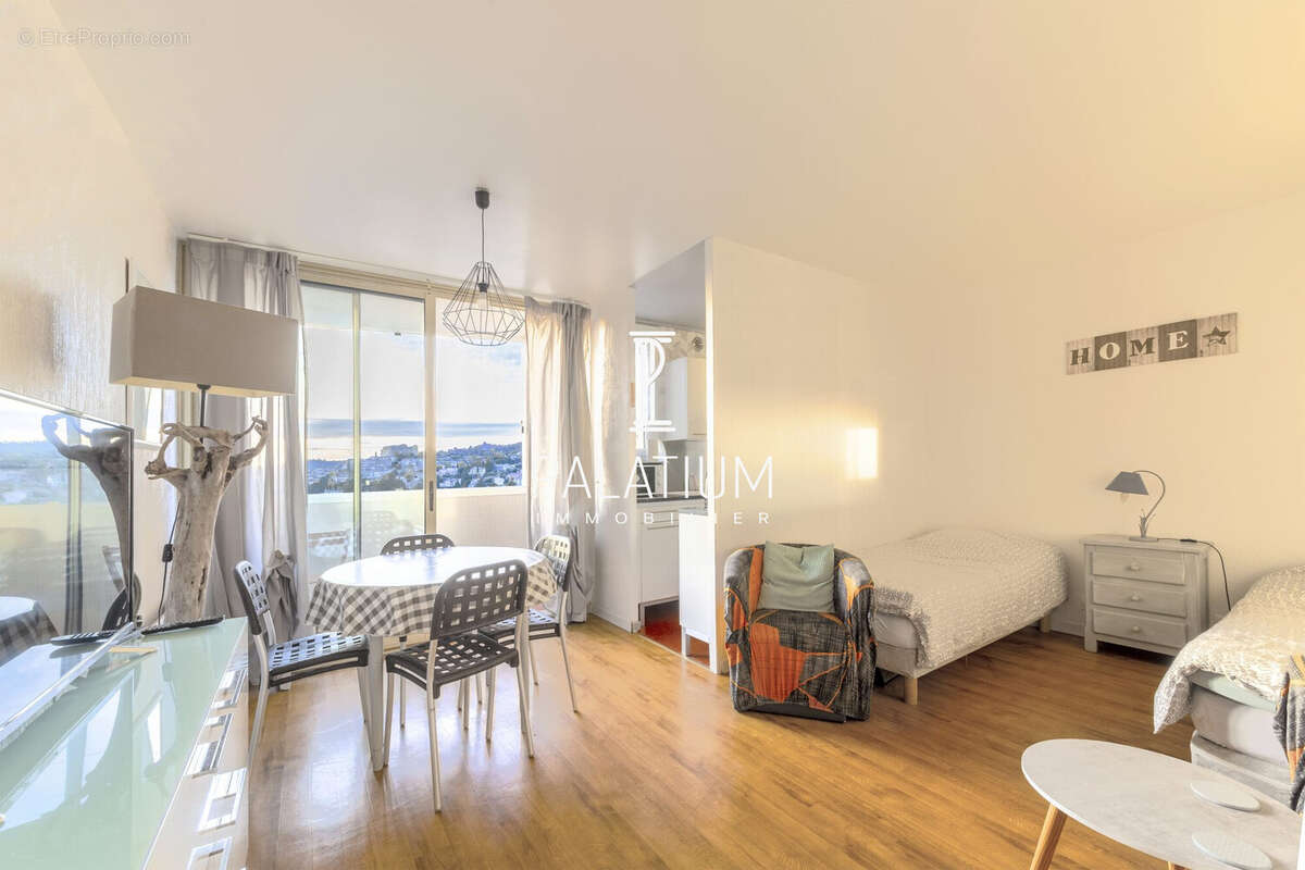 Appartement à GREOUX-LES-BAINS