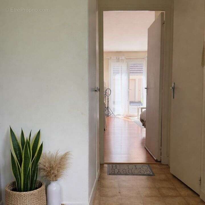 Appartement 29 m² à Etampes  - photo 11