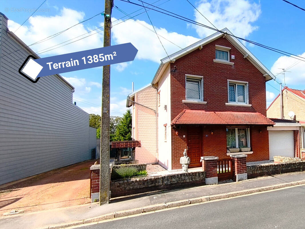 Maison à ANNAY