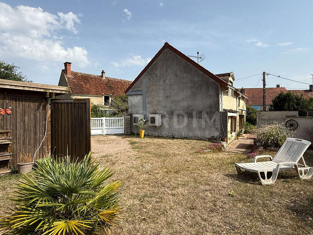 Maison à POUILLY-SUR-LOIRE