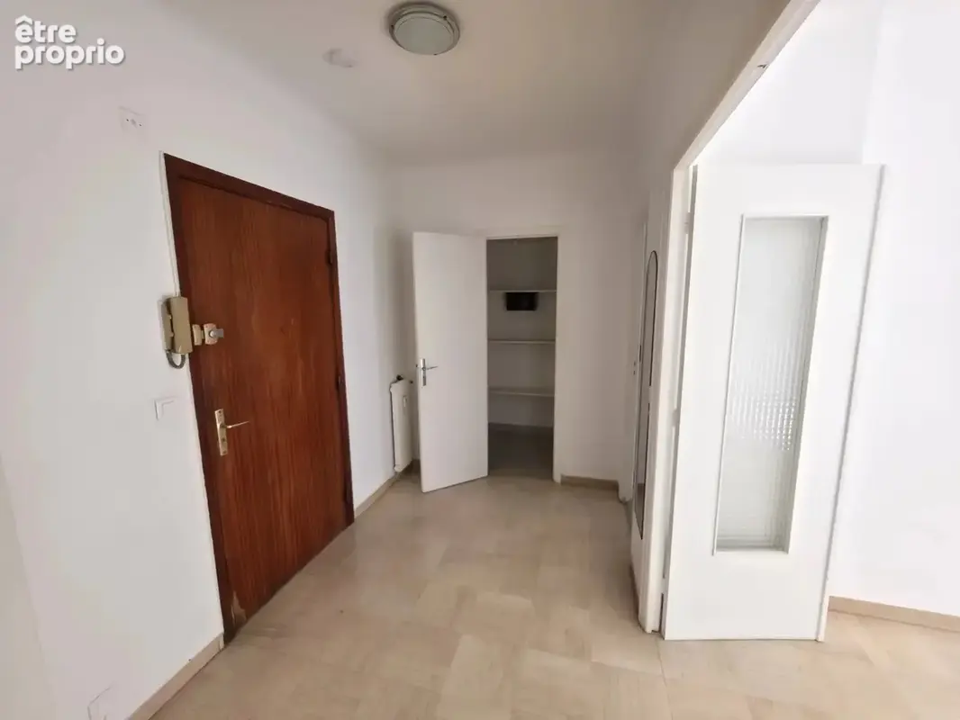 NICE - Le Port - 2 pièces - 54,64m² - plein Sud - ascenseur - balcon - photo 7