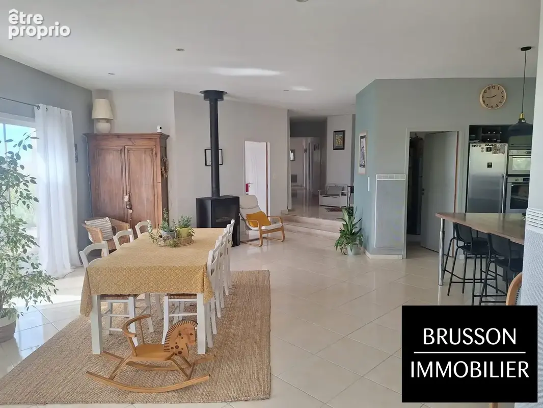 Maison 6 pièces 172 m² à vendre à Castres (81100) - photo 2