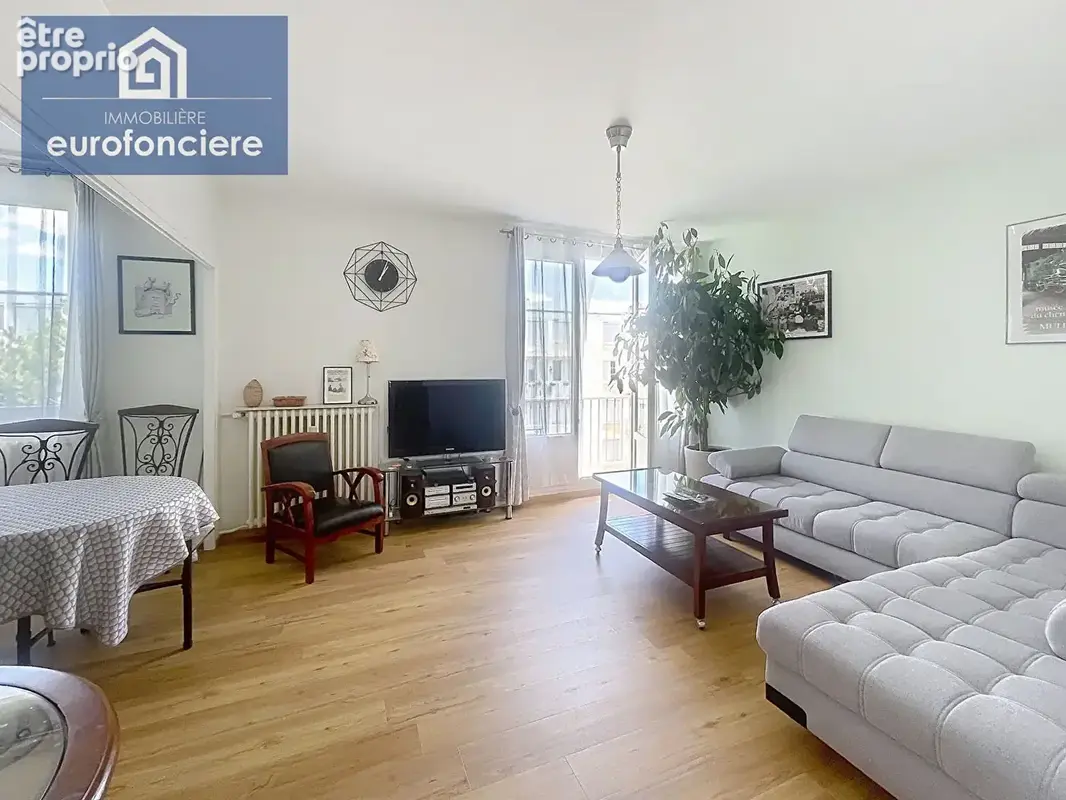 Appartement St André Les Vergers 4 pièces - photo 2