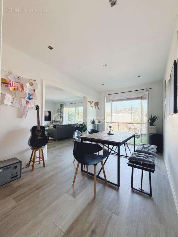 Coup de cœur Rare à la vente au Mourillon – Élégant T3 de 105 m² avec grande terrasse -  cave et garage - photo 8