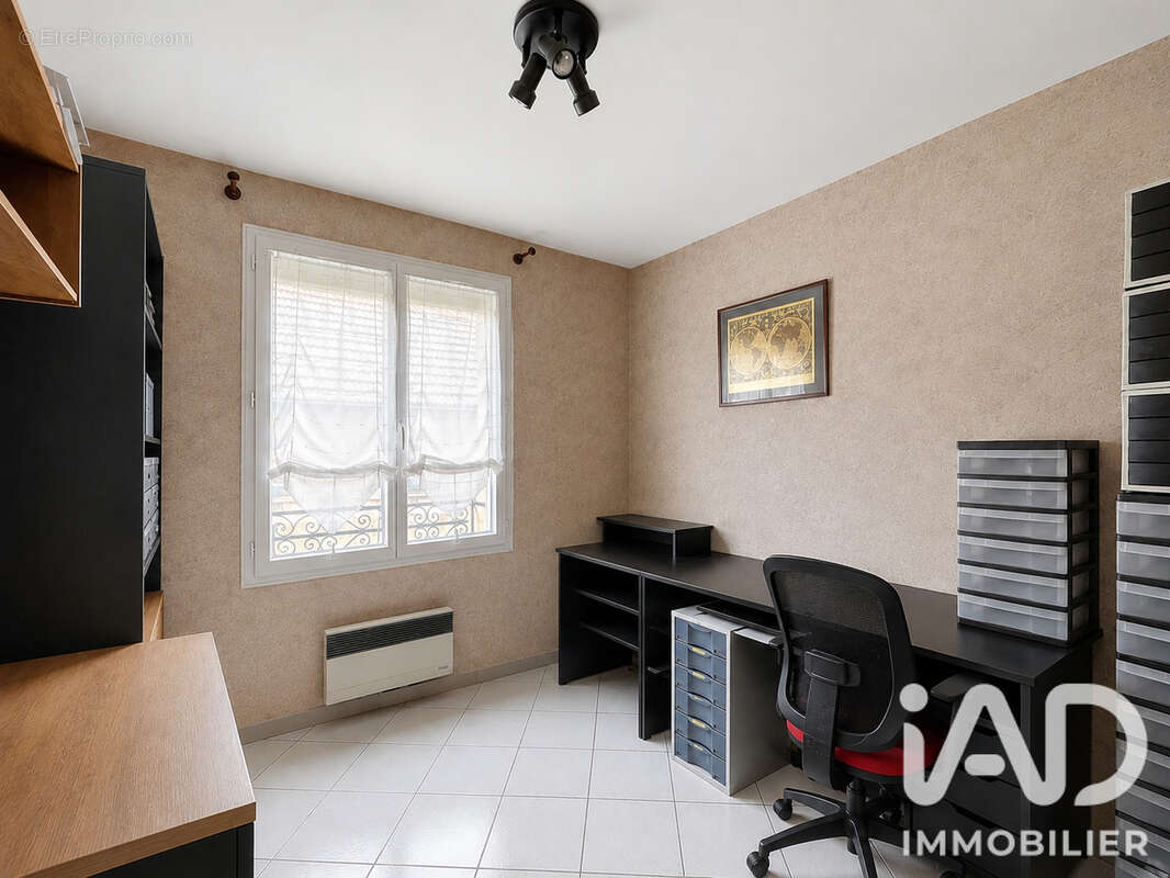 Maison 172 m² à Damery  - photo 7