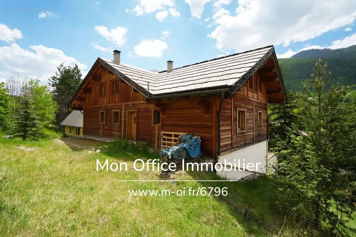 Maison à LA SALLE-LES-ALPES