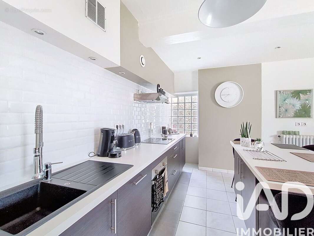 Photo 2 - Maison à FRANCHEVILLE