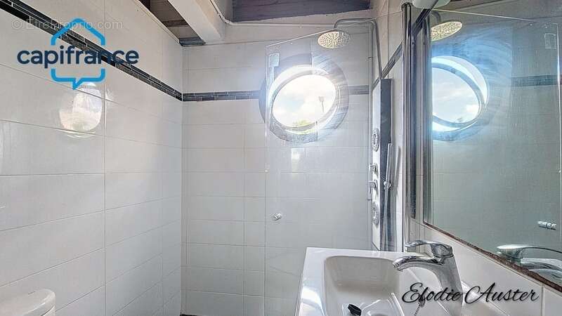 Appartement à LES ABYMES