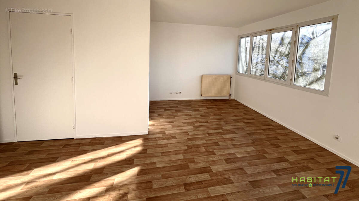 Appartement à MAGNY-LE-HONGRE