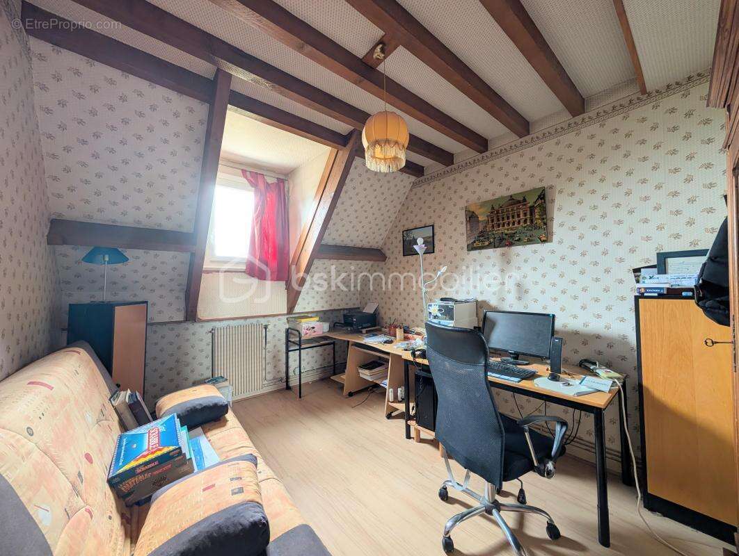 Demeure familiale de 171 m², dépendances et chapelle sur un parc de 5100 m² - photo 17