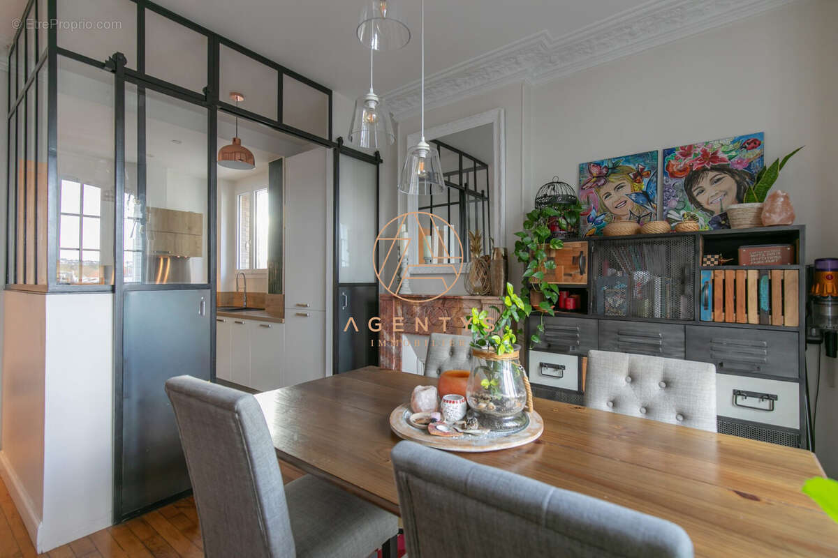 Appartement à SAINT-MAUR-DES-FOSSES