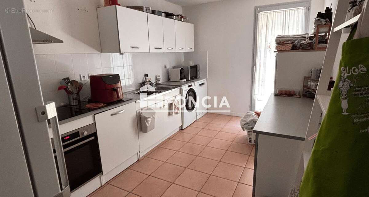 F MARTINEZ 0616831O69 Pavillon en copropriété situé dans une résidence avec piscine et cadre verdoyant. Loué 850 €/mois jusqu’au - photo 3